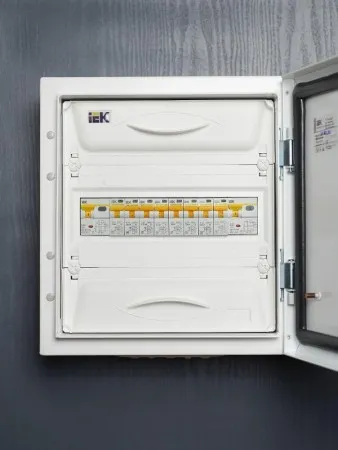 Выключатель автоматический дифференциального тока АВДТ32МL С16 30мА KARAT | MVD12-1-016-C-030 | IEK — фото