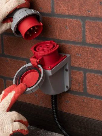 Розетка стационарная наружная 1152 3Р+РЕ+N 16А 380В IP67 EKF PROxima | ps-1152-16-380 | EKF — фото