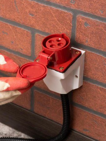 Розетка стационарная наружная 114 3Р+РЕ 16А 380В IP44 EKF PROxima | ps-114-16-380 | EKF — фото