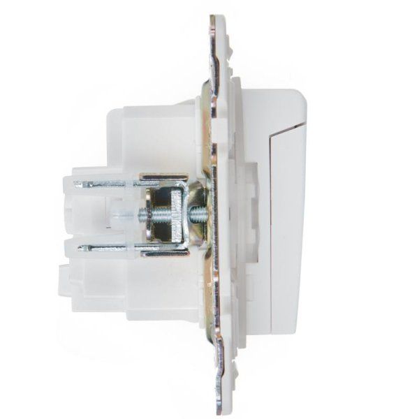 SKANDY Розетка з/к/ш кр. 16А IP44 SK-R11W арктический белый | SK-R16-16-44-K01 | IEK — фото