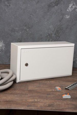 Щит распределительный навесной ЩРН-18М (ВхШхГ) 220х400х120мм IP31 PROxima | mb21-18m | EKF — фото