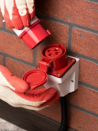 Розетка стационарная наружная 114 3Р+РЕ 16А 380В IP44 EKF PROxima | ps-114-16-380 | EKF — фото